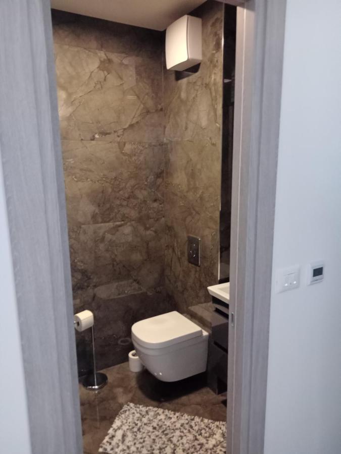 Nina Apartman *